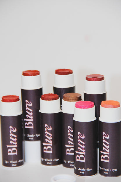 the blure girl Kit